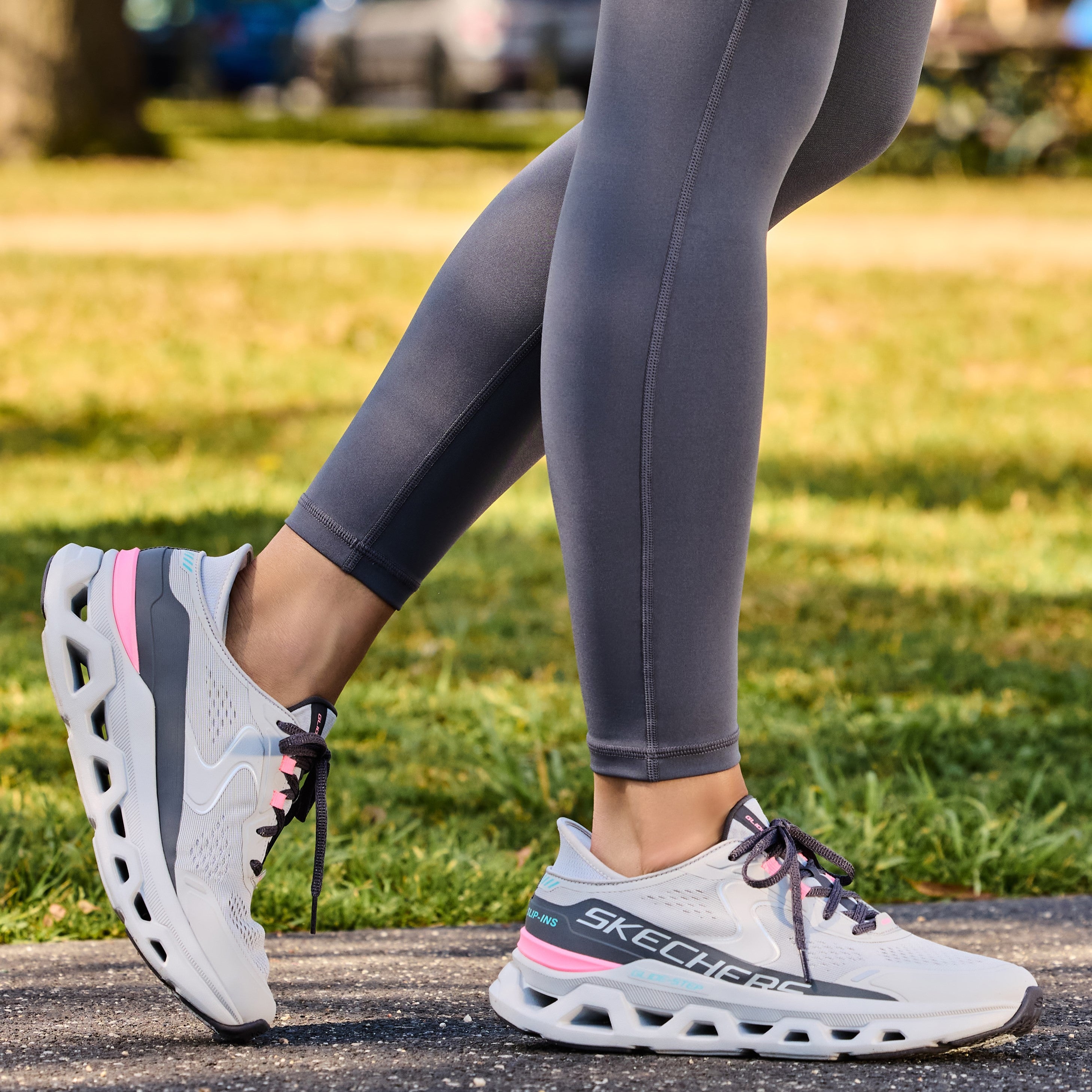 saページ 129526 -GO RUN TRAIL ALTITUDE 2.PINE RIDGE – Skechers Store