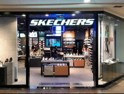 tienda de tenis skechers cerca de mi ubicación